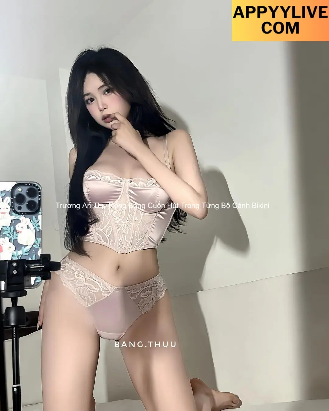 Trương An Thư Nóng Bỏng Cuốn Hút Trong Từng Bộ Cánh Bikini 5 Trương An Thư Nóng Bỏng Cuốn Hút Trong Từng Bộ Cánh Bikini 5